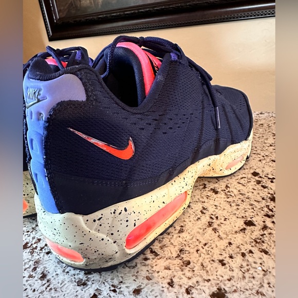 EUC NIKE Air Max 95 EM 'Beaches of Rio' size 12 - Picture 5 of 9